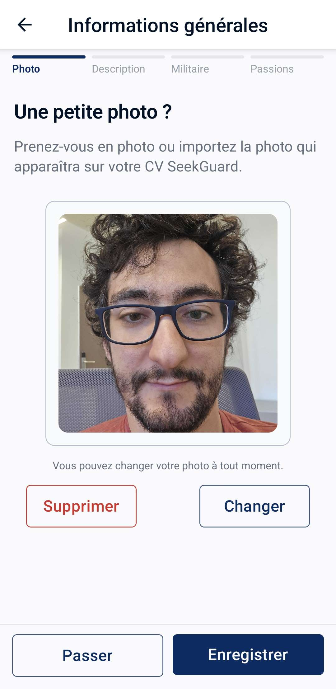 Capture d'écran de la photo de profil sur l'application SeekGuard